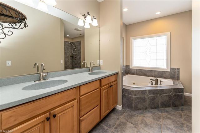 104 Bridle Path Lane, Carthage, NC 28327