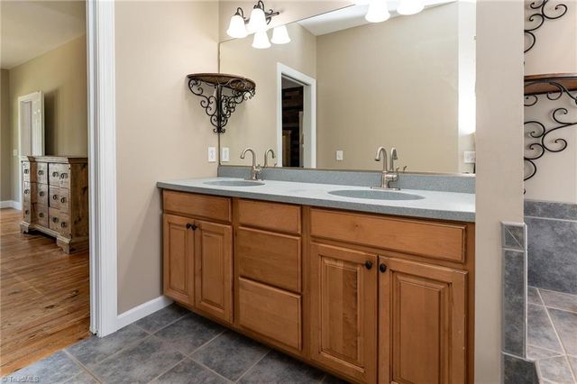 104 Bridle Path Lane, Carthage, NC 28327