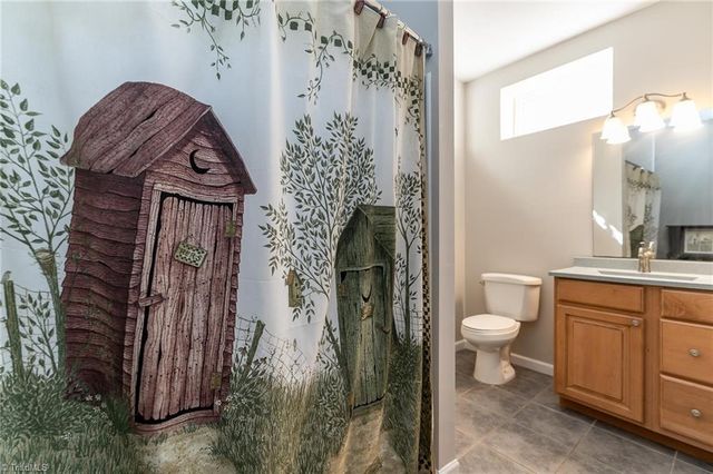 104 Bridle Path Lane, Carthage, NC 28327