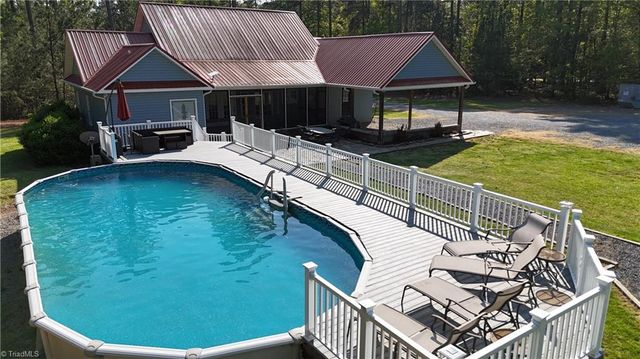 104 Bridle Path Lane, Carthage, NC 28327
