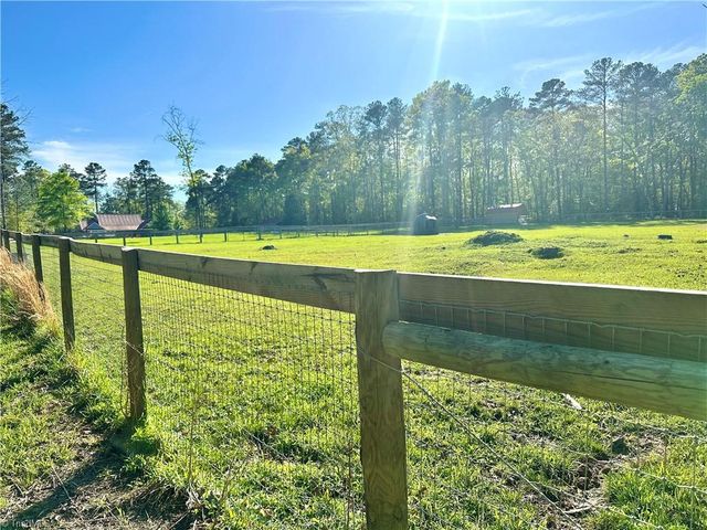 104 Bridle Path Lane, Carthage, NC 28327