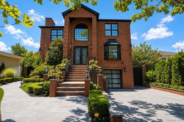 28 Durges Street, Staten Island, NY 10304