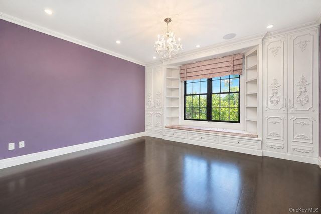 28 Durges Street, Staten Island, NY 10304