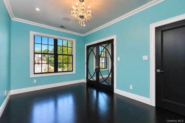 28 Durges Street, Staten Island, NY 10304