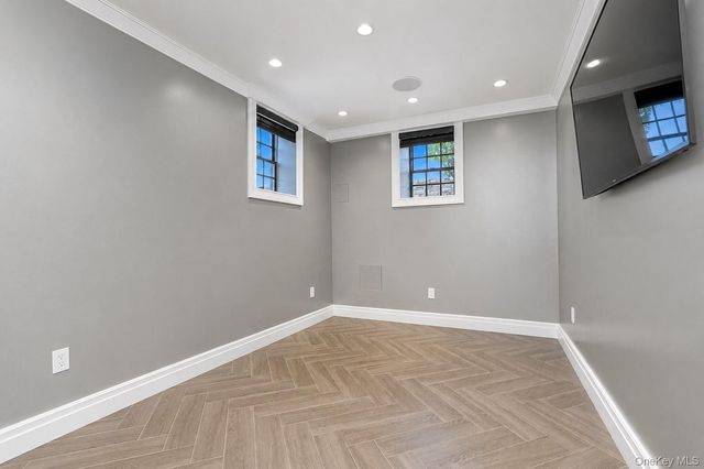28 Durges Street, Staten Island, NY 10304