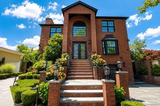 28 Durges Street, Staten Island, NY 10304