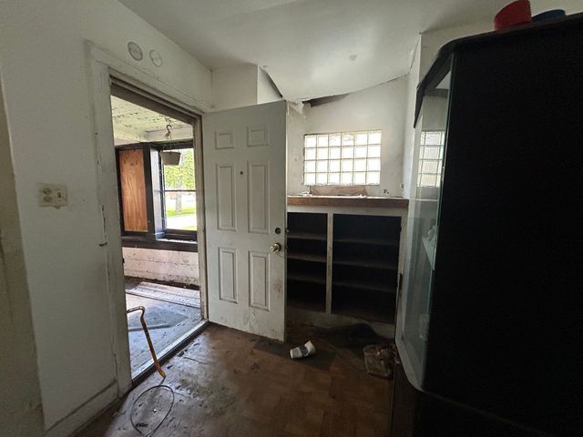 10217 S Wallace Street, Chicago, IL 60628