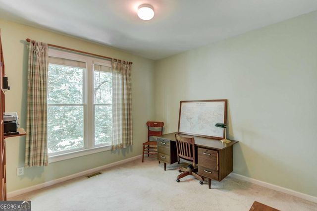 5989 Grand Loop Road, Sugar Hill, GA 30518