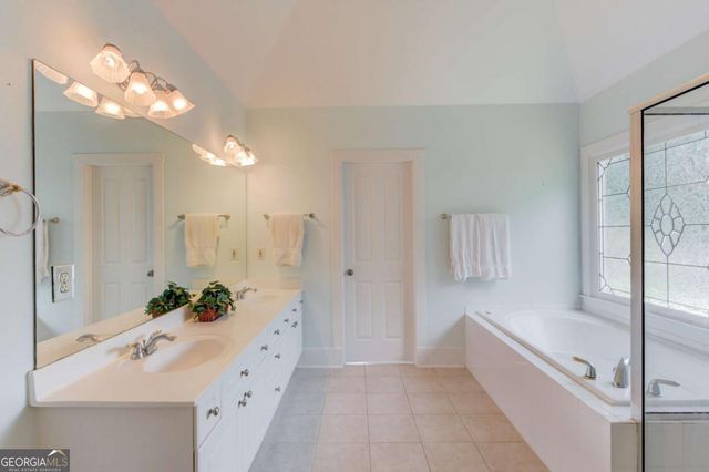 5989 Grand Loop Road, Sugar Hill, GA 30518
