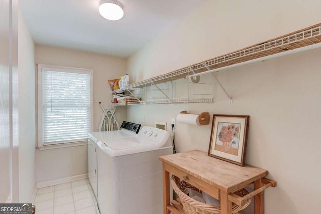 5989 Grand Loop Road, Sugar Hill, GA 30518