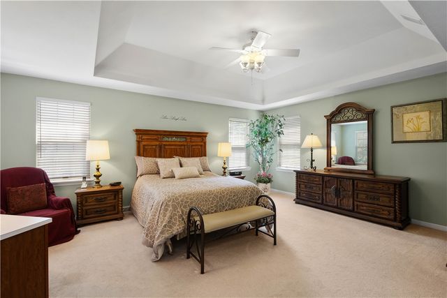 8002 Pressley Court, Mccandless, PA 15237