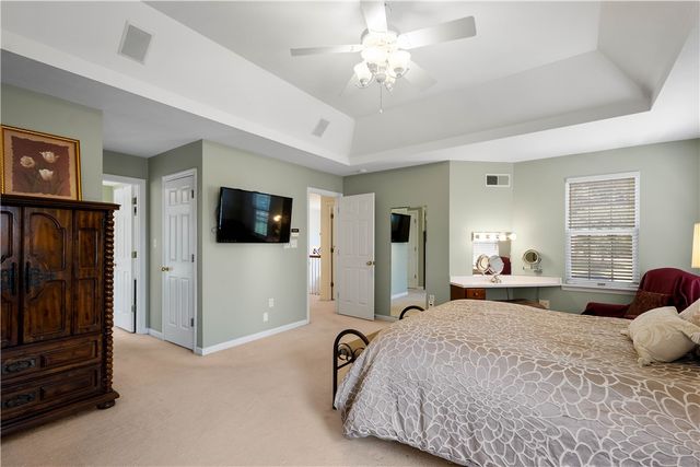 8002 Pressley Court, Mccandless, PA 15237