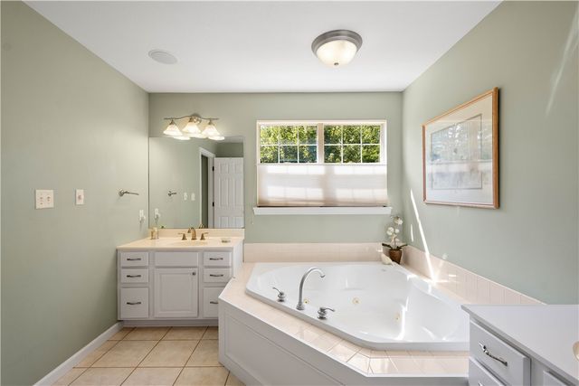 8002 Pressley Court, Mccandless, PA 15237