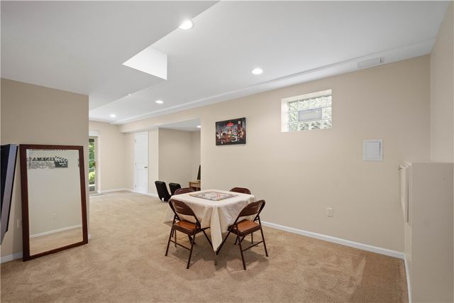8002 Pressley Court, Mccandless, PA 15237