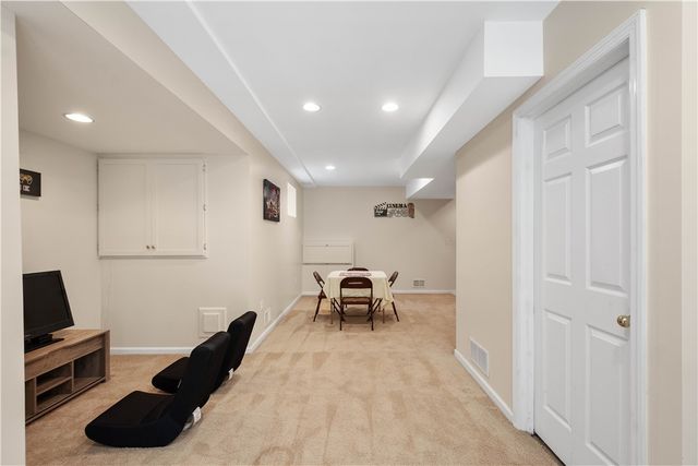 8002 Pressley Court, Mccandless, PA 15237