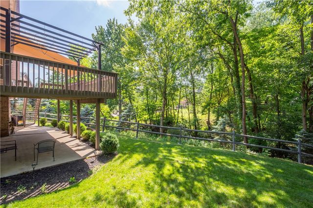 8002 Pressley Court, Mccandless, PA 15237