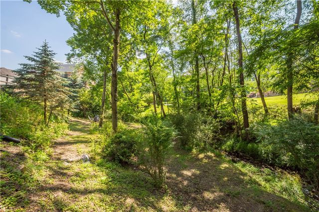 8002 Pressley Court, Mccandless, PA 15237