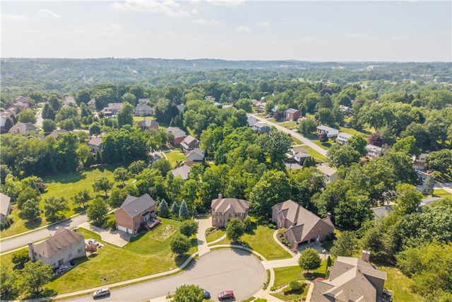 8002 Pressley Court, Mccandless, PA 15237