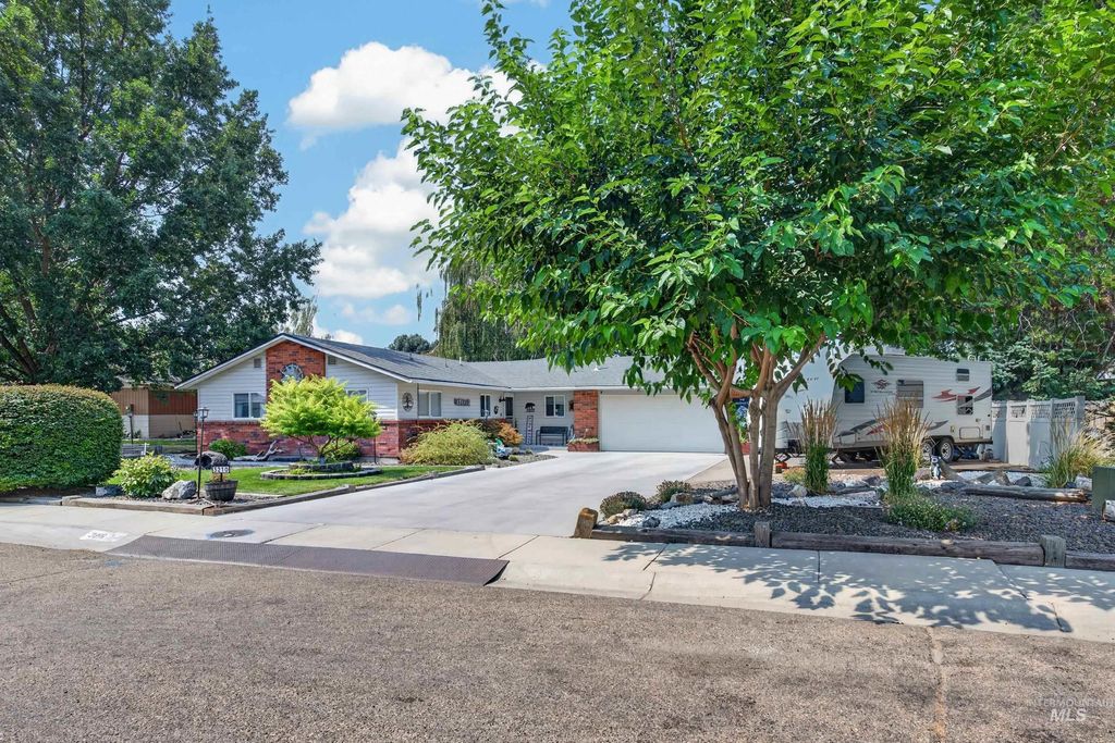 3210 Wisconsin Ave, Caldwell, ID 83605 photo 3