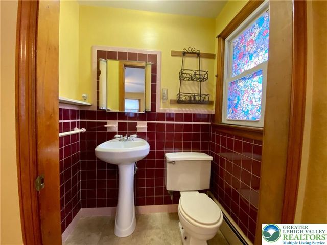 3042 Middletown Road, Bethlehem Twp, PA 18020