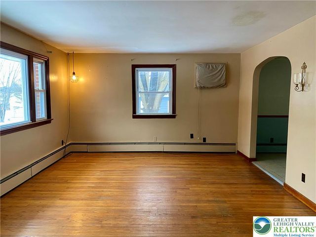 3042 Middletown Road, Bethlehem Twp, PA 18020