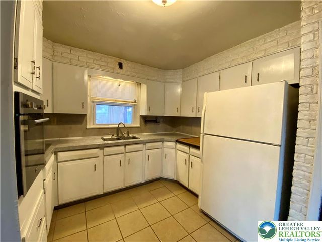 3042 Middletown Road, Bethlehem Twp, PA 18020