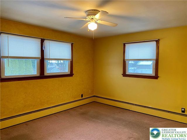 3042 Middletown Road, Bethlehem Twp, PA 18020