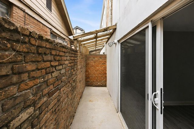 1909 Brun Street 9, Houston, TX 77019