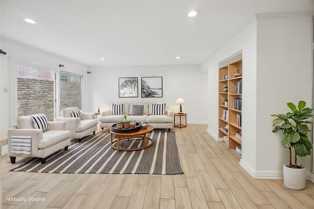 1909 Brun Street 9, Houston, TX 77019