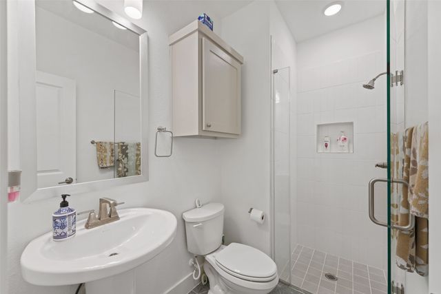 751 Emerald Valley Drive, Ovilla, TX 75154