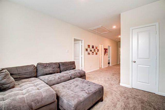 617 Aspen Falls Court, Conroe, TX 77304