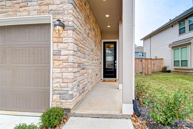 617 Aspen Falls Court, Conroe, TX 77304