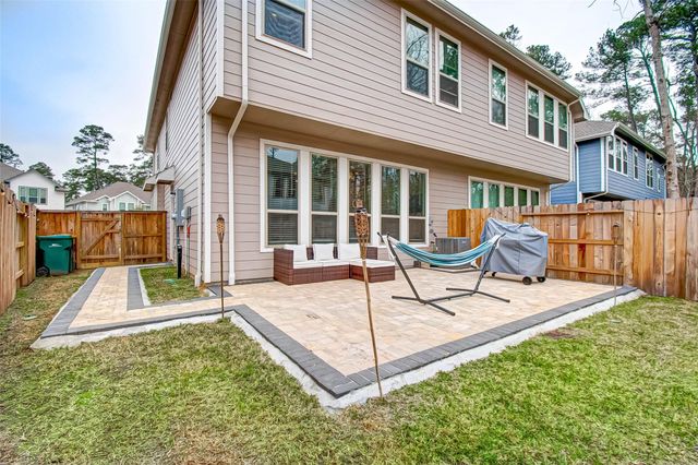 617 Aspen Falls Court, Conroe, TX 77304