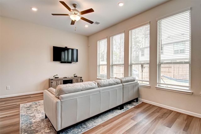 617 Aspen Falls Court, Conroe, TX 77304