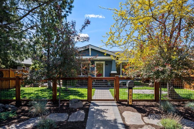 1027 NW Albany Avenue 1&2, Bend, OR 97703