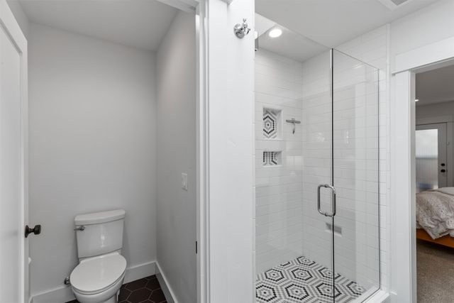 1027 NW Albany Avenue 1&2, Bend, OR 97703