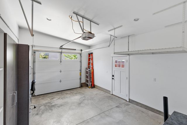1027 NW Albany Avenue 1&2, Bend, OR 97703