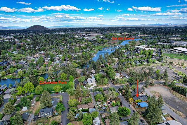 1027 NW Albany Avenue 1&2, Bend, OR 97703