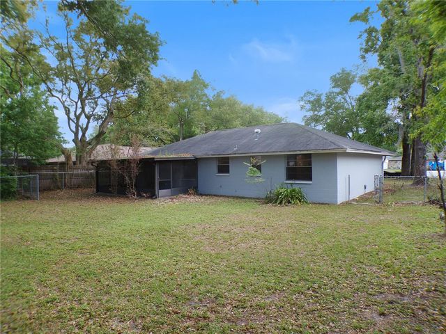 1123 FOGGY RIDGE PARKWAY, Lutz, FL 33559