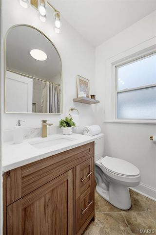 4050 McDonald Avenue, St Louis, MO 63116