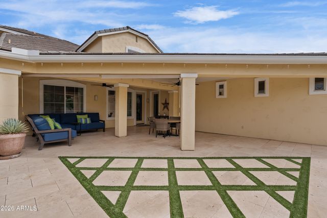 2697 E JAMES Street, Gilbert, AZ 85296