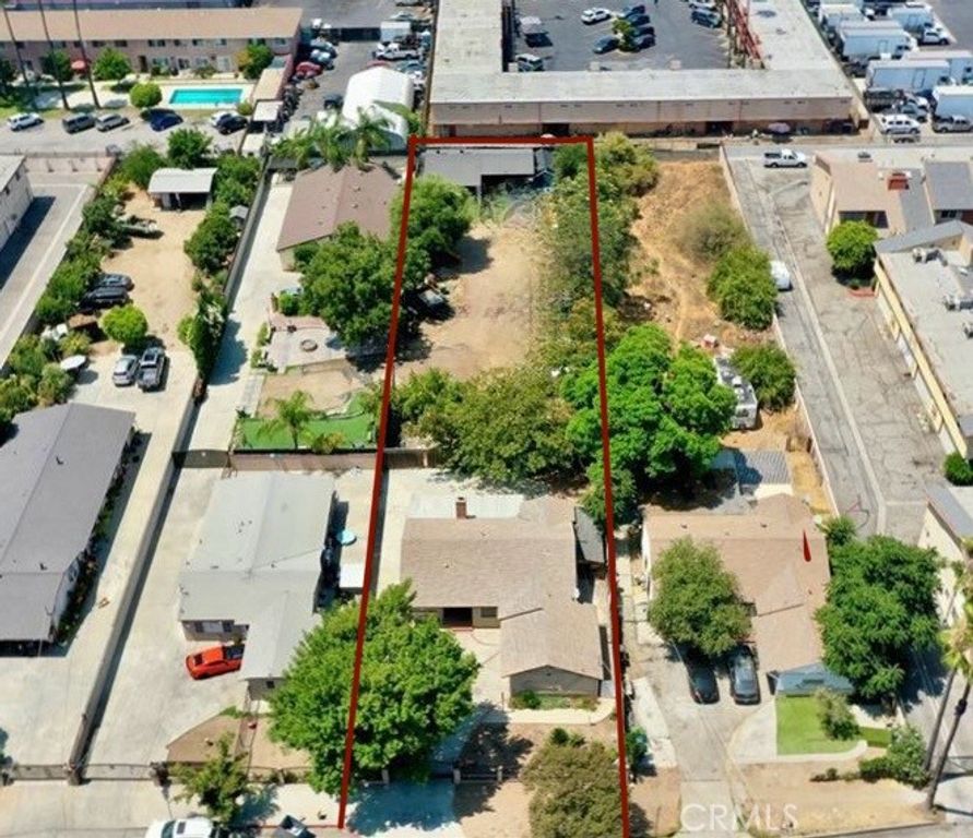 8417 Columbus Avenue, North Hills, CA 91343