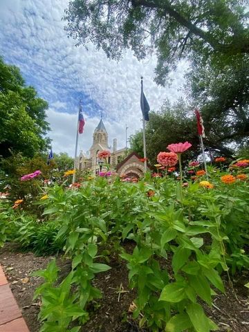 645 & 643 N Monroe Street, La Grange, TX 78945