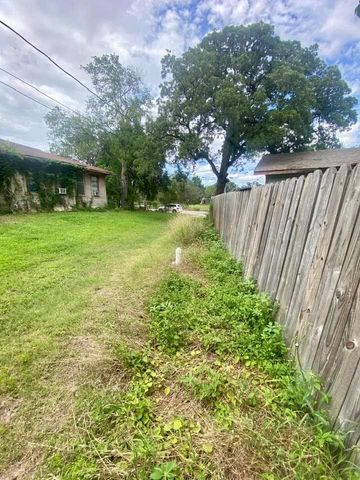 645 & 643 N Monroe Street, La Grange, TX 78945
