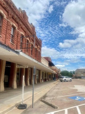 645 & 643 N Monroe Street, La Grange, TX 78945