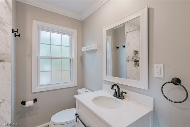 3710 Strandhill Road, Shaker Heights, OH 44122