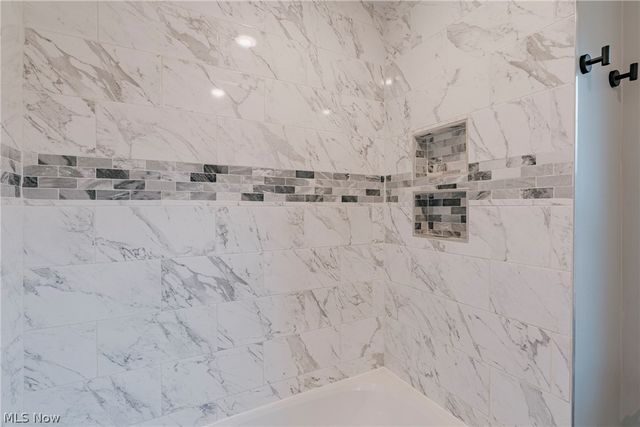 3710 Strandhill Road, Shaker Heights, OH 44122
