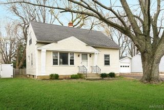 3319 McKinkley, Hamburg, NY 14075