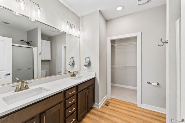 1604 Hackenberry Place, Granger, IA 50109