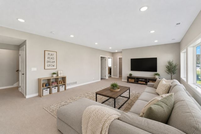 1604 Hackenberry Place, Granger, IA 50109